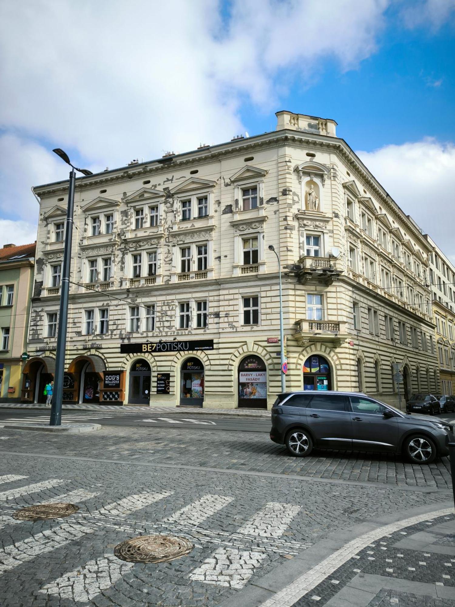 Apartmán Valentinka Minutes Away From Charles Bridge Praha Exteriér fotografie