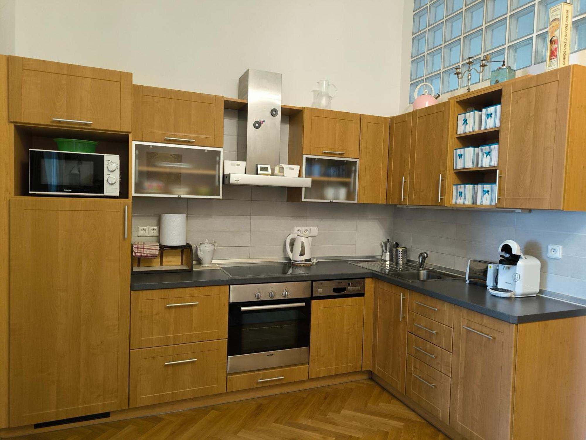 Apartmán Valentinka Minutes Away From Charles Bridge Praha Exteriér fotografie